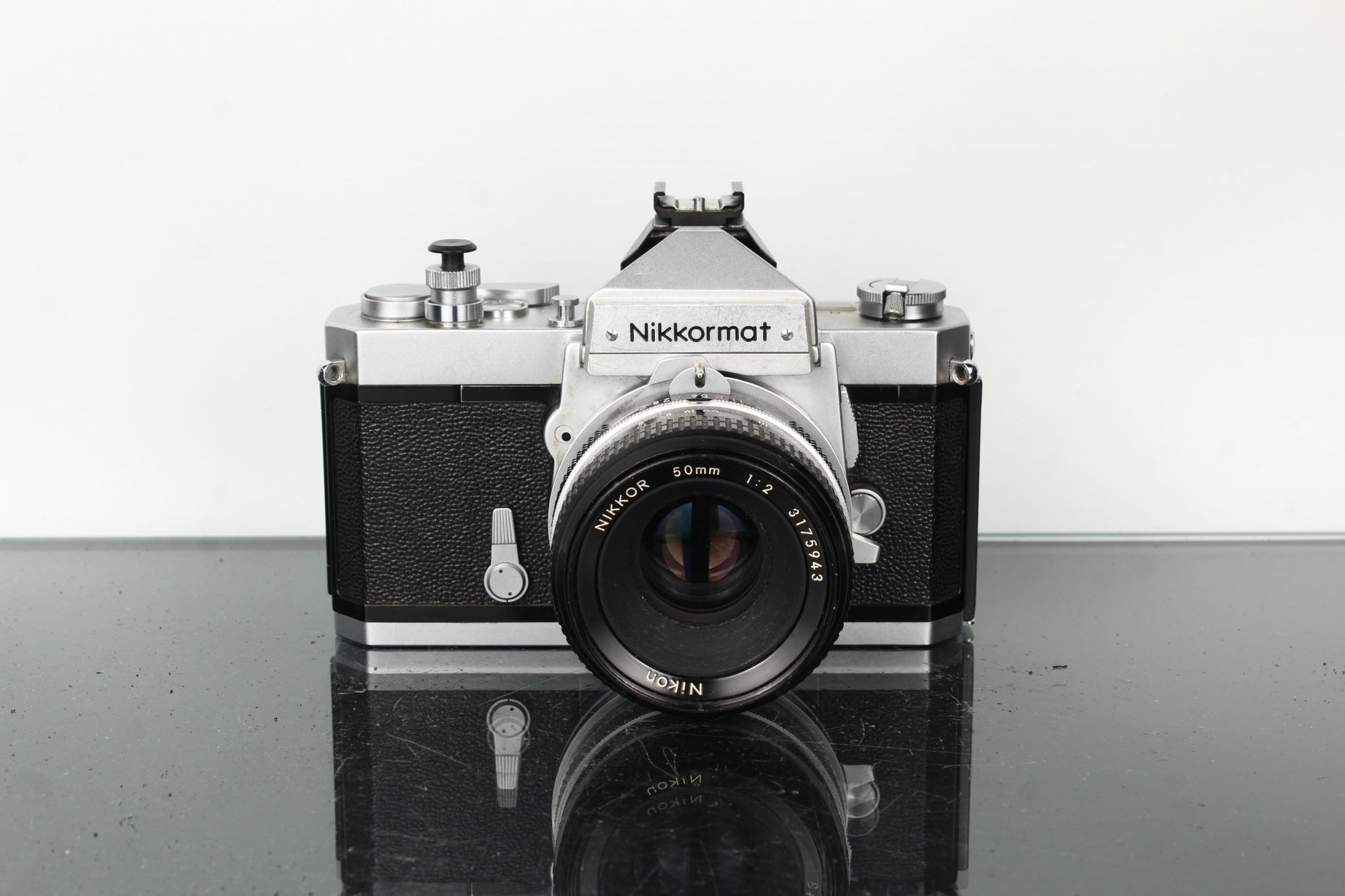 Nikkormat FT 4093080 + Nikkor 50mm f/2 - Dutch|Thrift