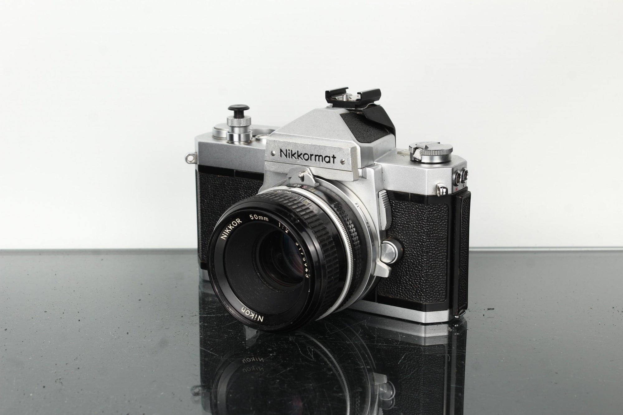 Nikkormat FT 4093080 + Nikkor 50mm f/2 - Dutch|Thrift