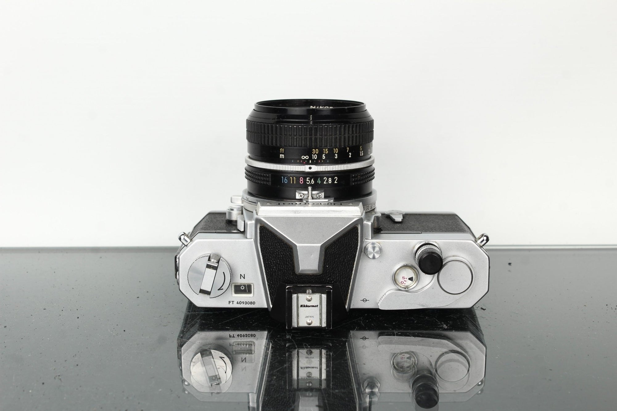 Nikkormat FT 4093080 + Nikkor 50mm f/2 - Dutch|Thrift
