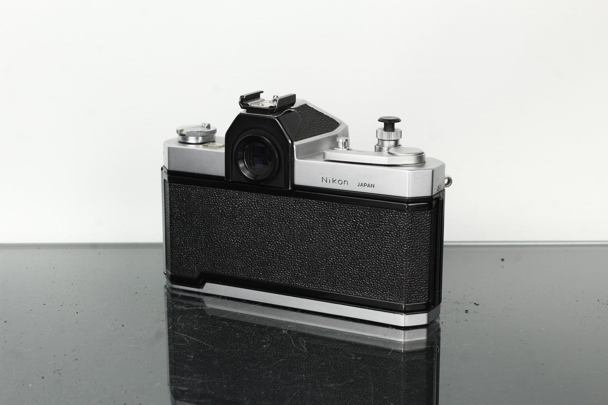 Nikkormat FT 4093080 + Nikkor 50mm f/2 - Dutch|Thrift