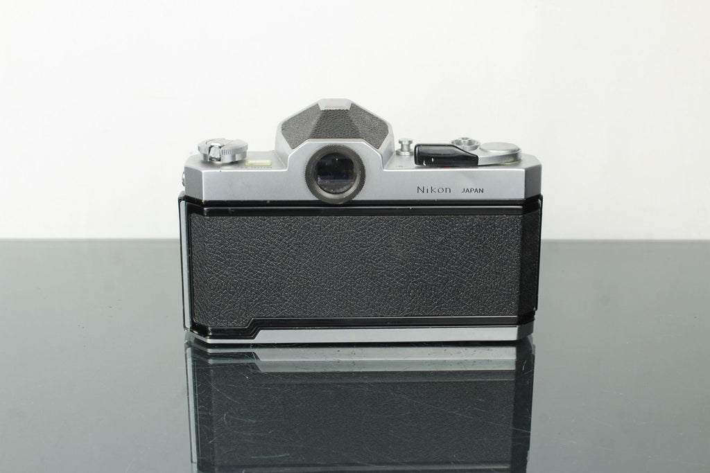 Nikkormat FT + 50mm 1:2 Nikkor lens - Dutch|Thrift