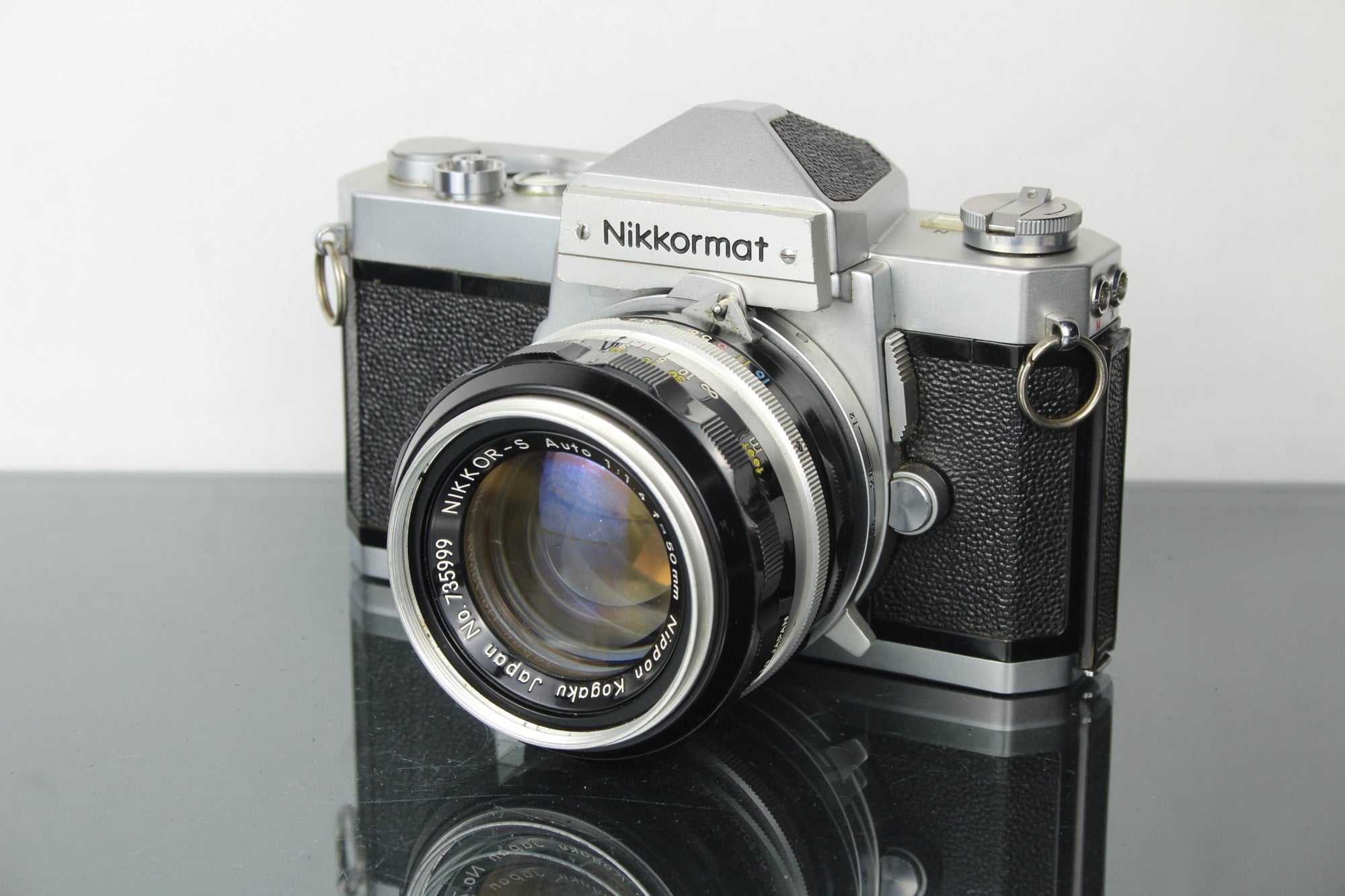 Nikkormat FT + 50mm 1.4 Nikkor S lens - Dutch|Thrift