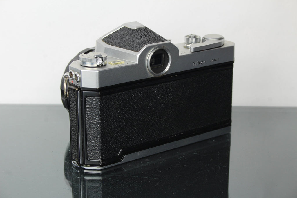 Nikkormat FT + 50mm 1.4 Nikkor S lens - Dutch|Thrift