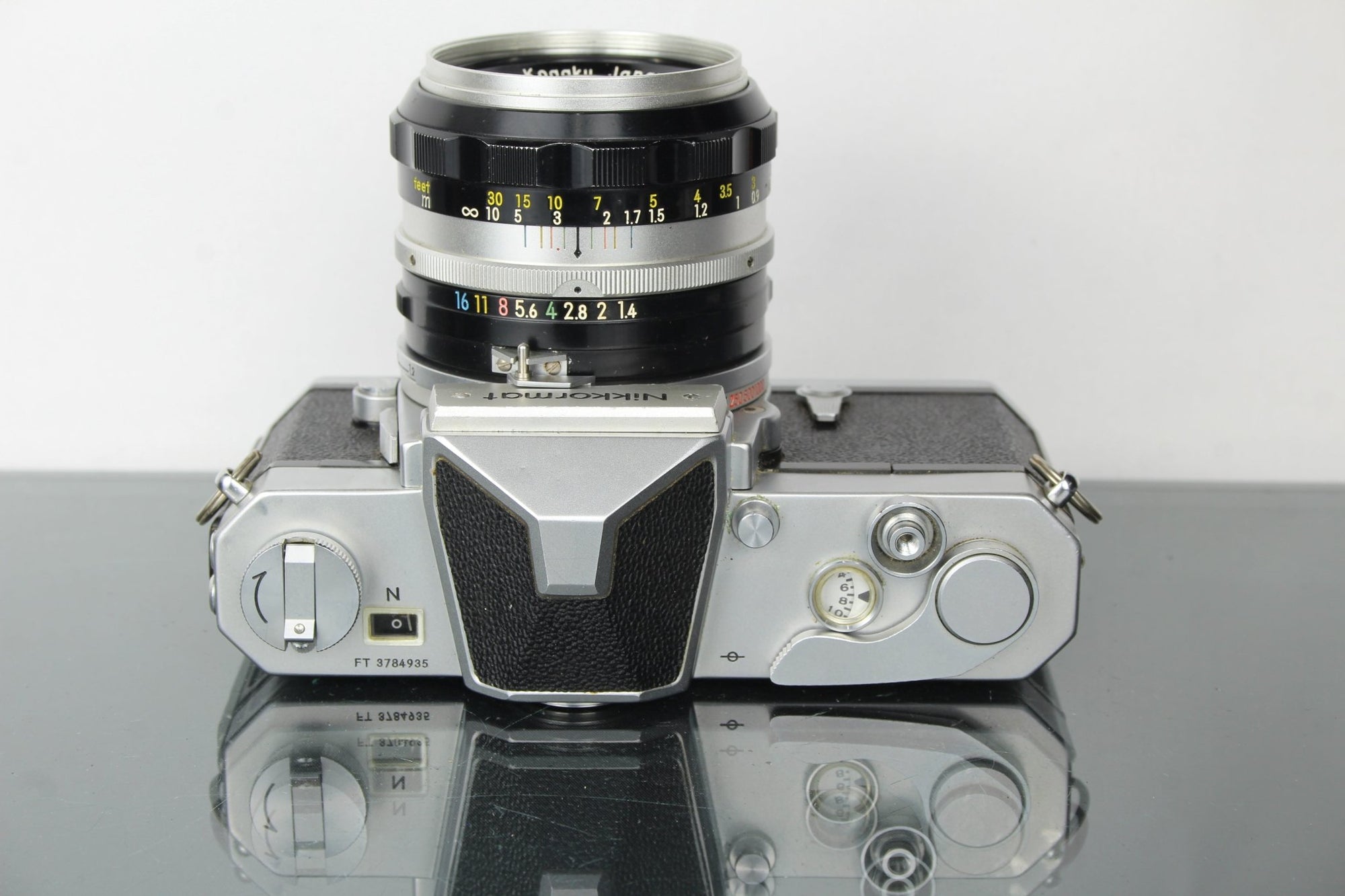 Nikkormat FT + 50mm 1.4 Nikkor S lens - Dutch|Thrift