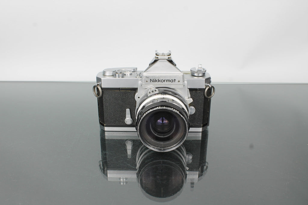 Nikkormat FT + Nikkor - H 28mm f/3.5 - Dutch|Thrift