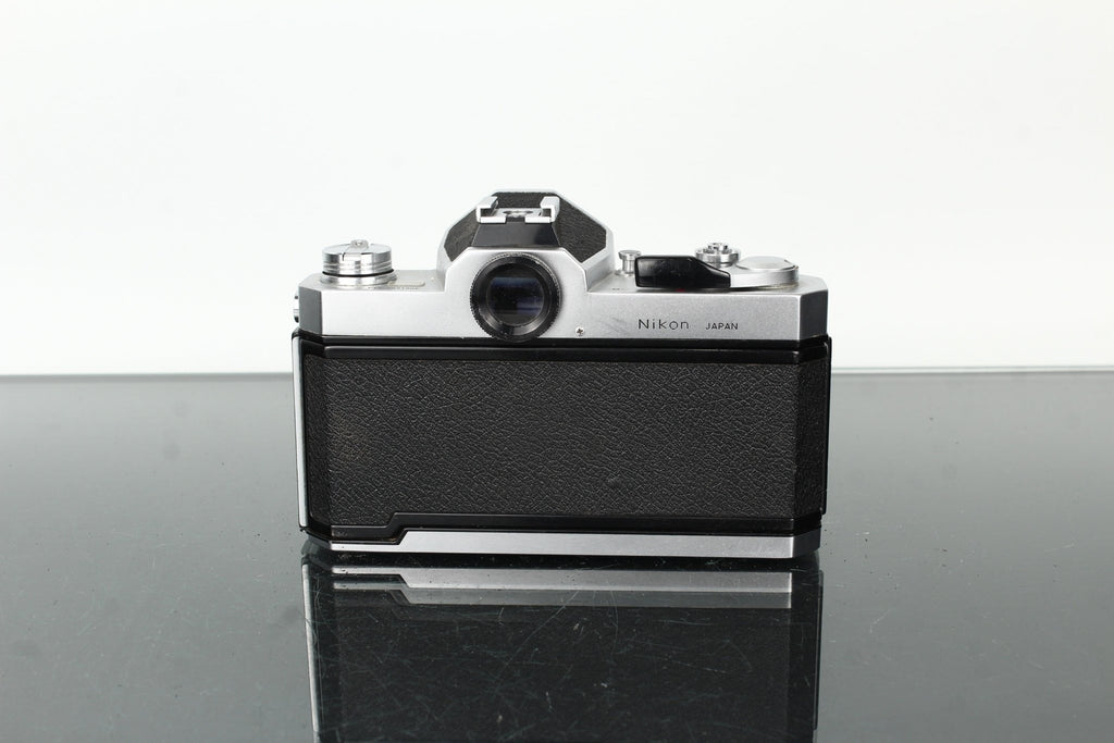 Nikkormat FT2 5031305 + Nikkor 50mm f/2 - Dutch|Thrift