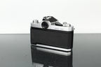 Nikkormat FT2 5031305 + Nikkor 50mm f/2 - Dutch|Thrift