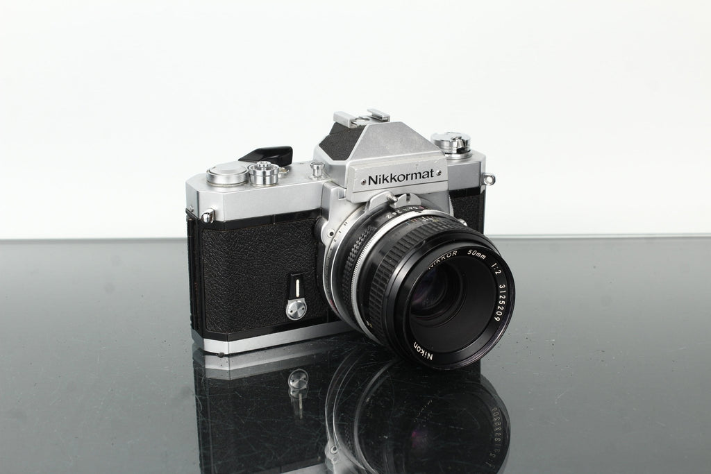 Nikkormat FT2 5031305 + Nikkor 50mm f/2 - Dutch|Thrift
