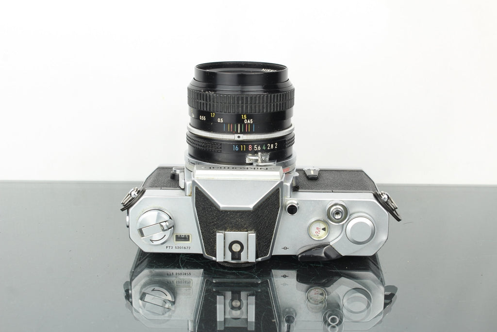 Nikkormat FT2 + 50mm 1:2 Nikkor lens - Dutch|Thrift