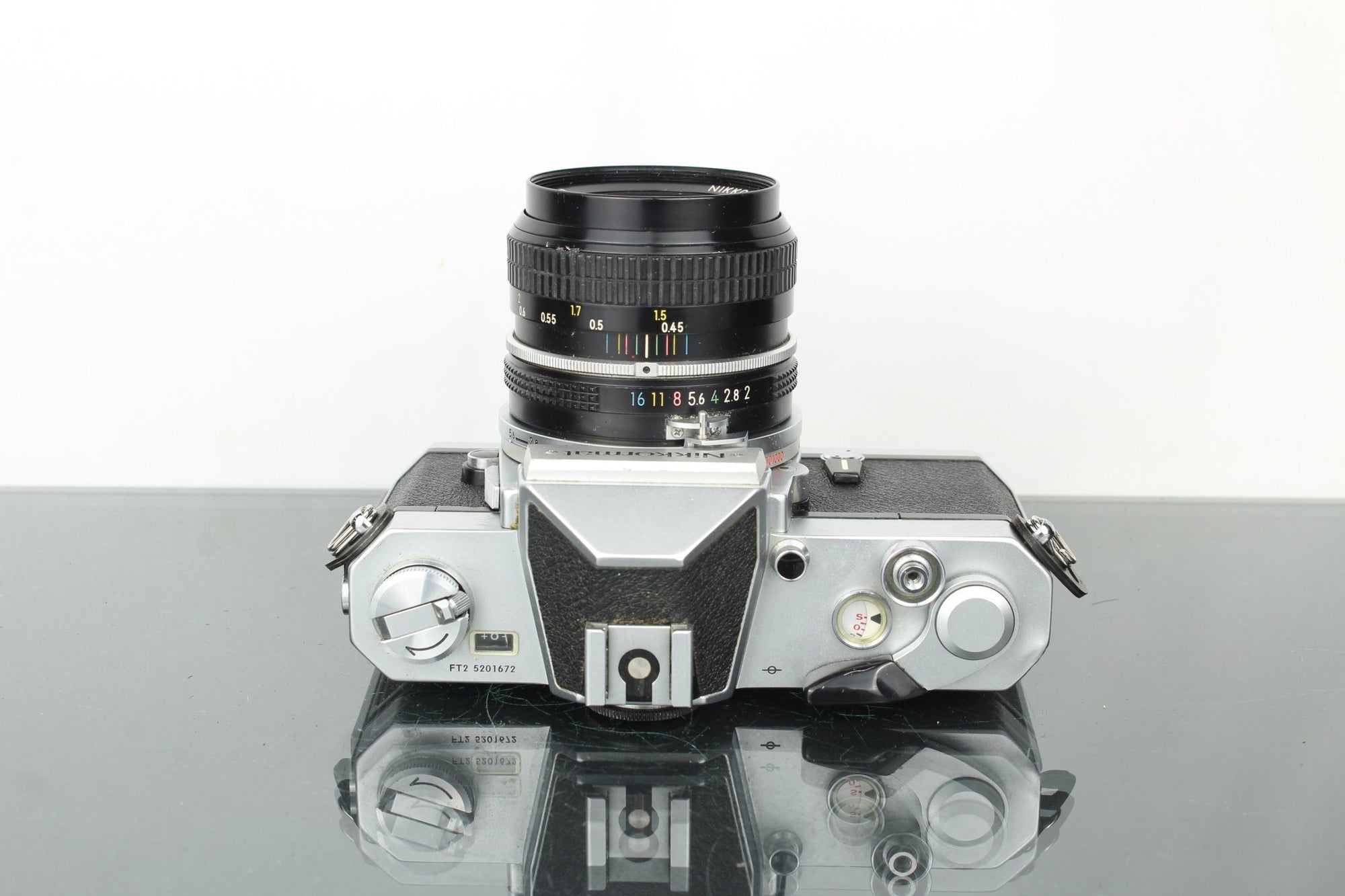 Nikkormat FT2 + 50mm 1:2 Nikkor lens - Dutch|Thrift