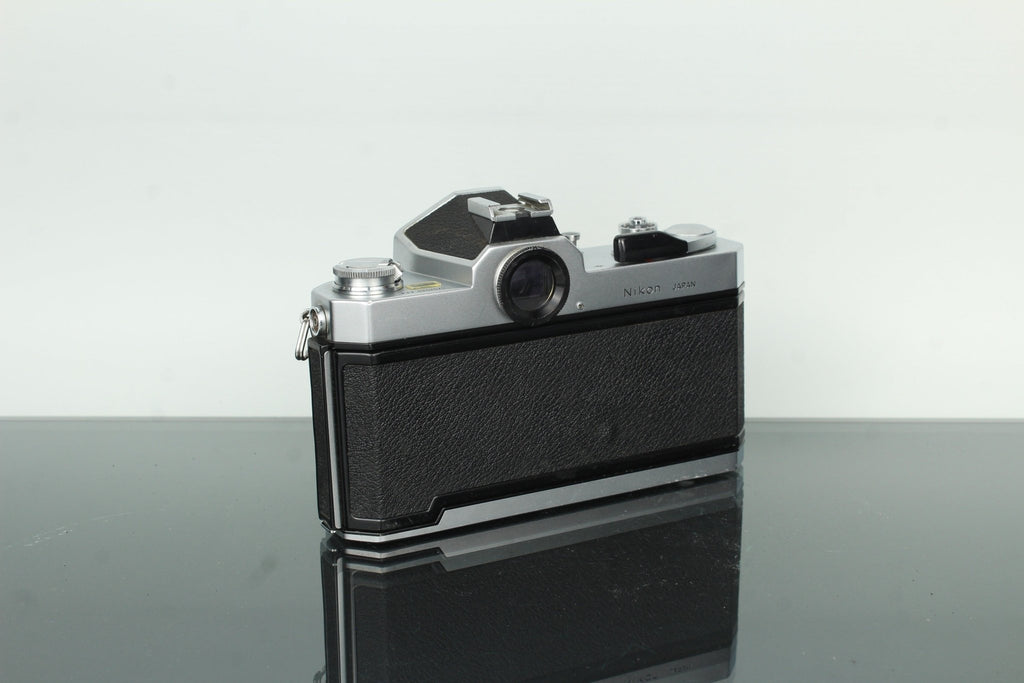 Nikkormat FT2 Nikkor - H Auto 50mm f/2 - Dutch|Thrift