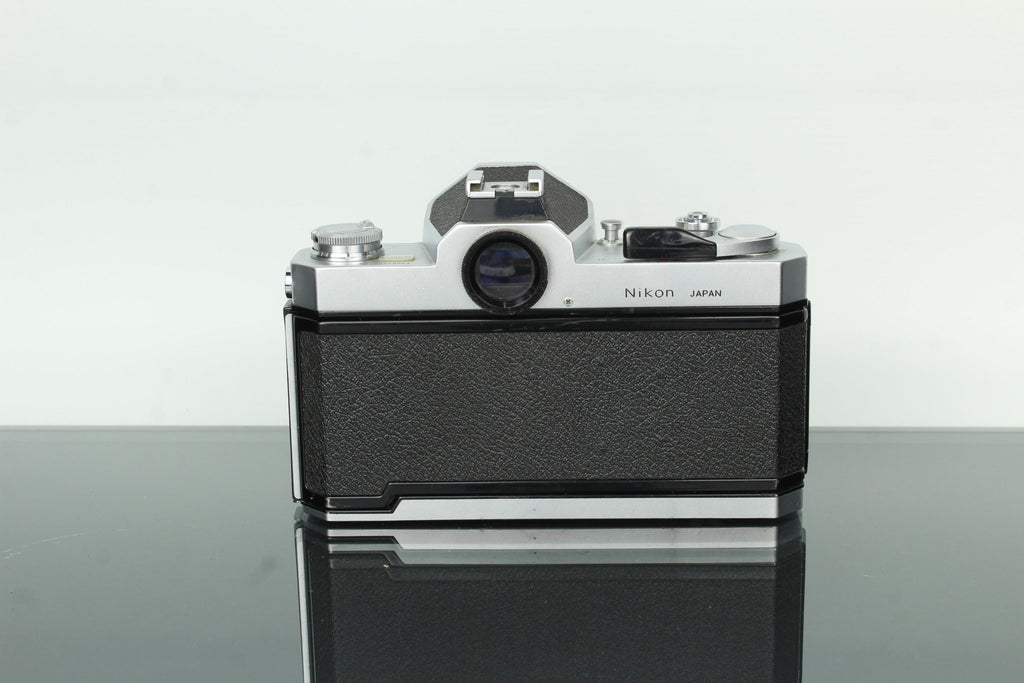 Nikkormat FT2 NIKKOR - H Auto 50mm f/2 - Dutch|Thrift