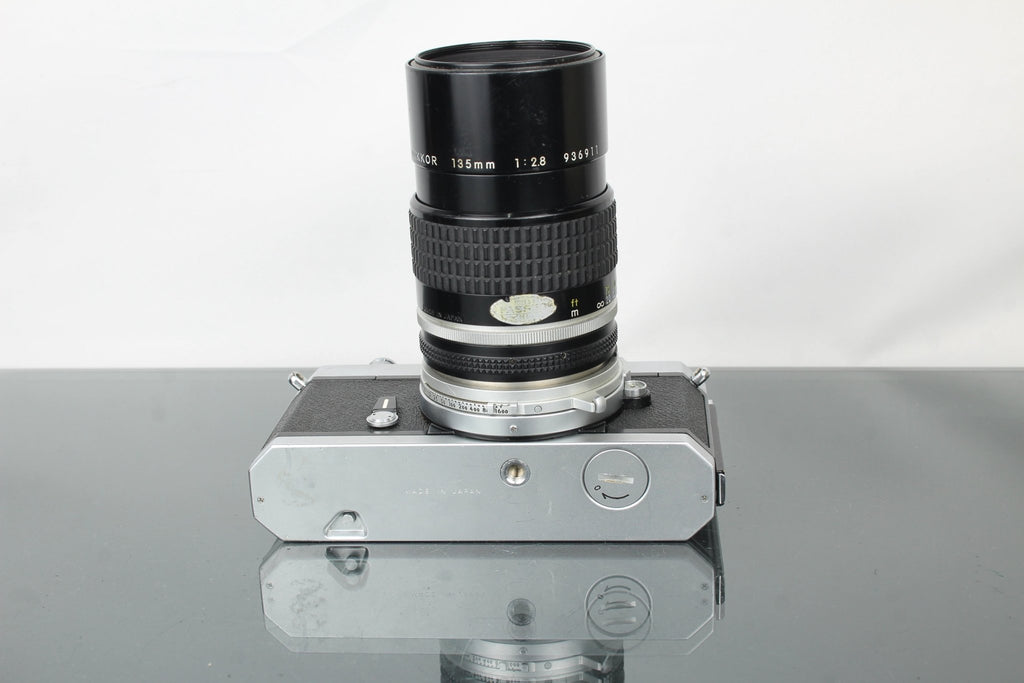 Nikkormat FT3 + Nikkor AI 135mm 2.8 lens - Dutch|Thrift