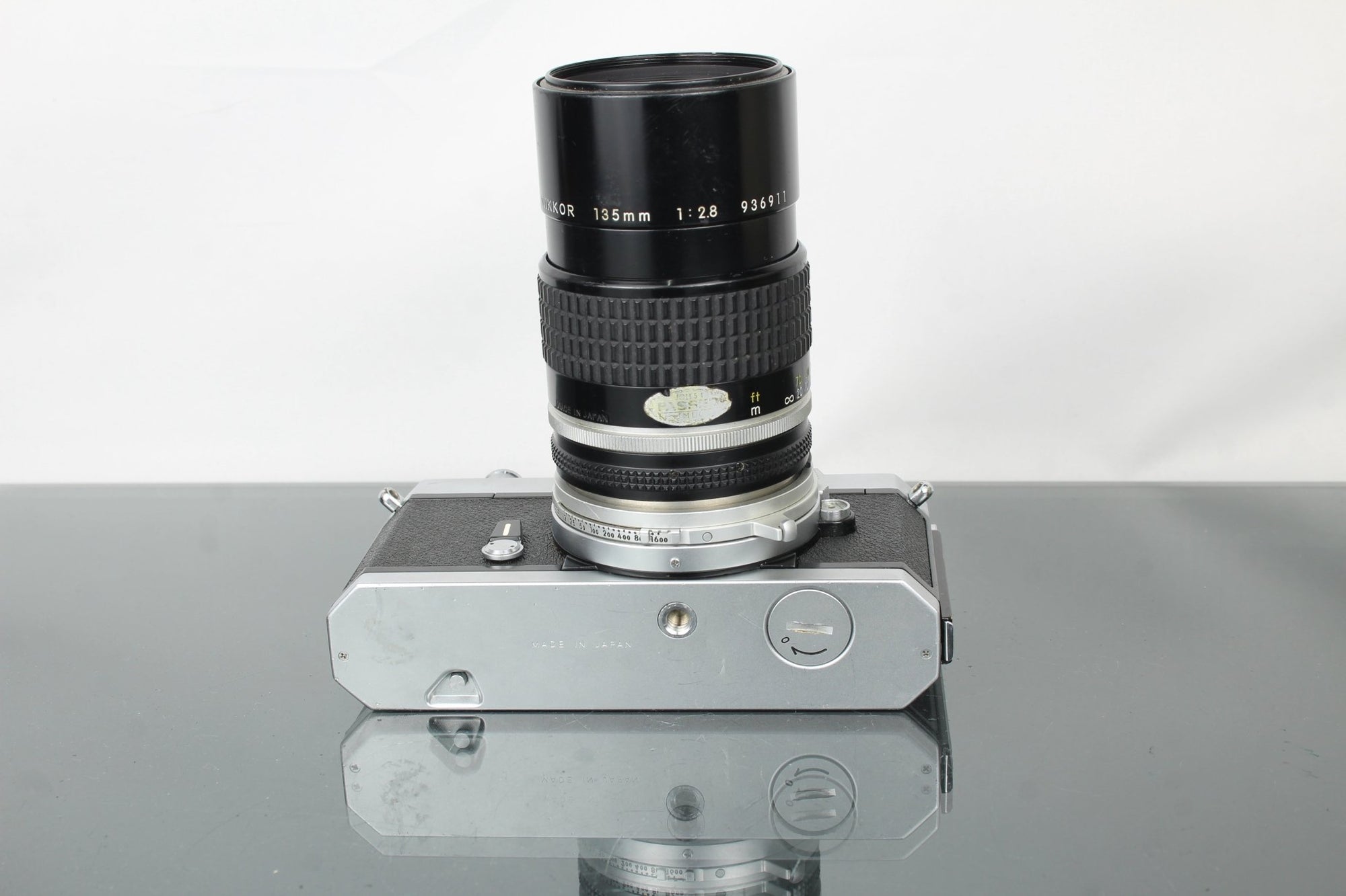 Nikkormat FT3 + Nikkor AI 135mm 2.8 lens - Dutch|Thrift