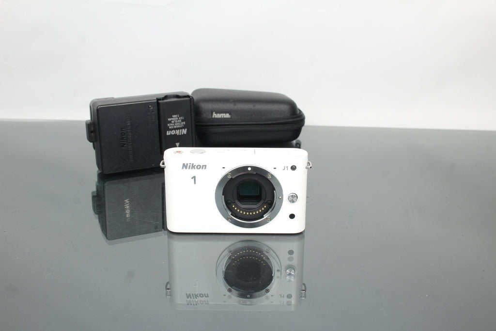 Nikon 1 J1 - Dutch|Thrift