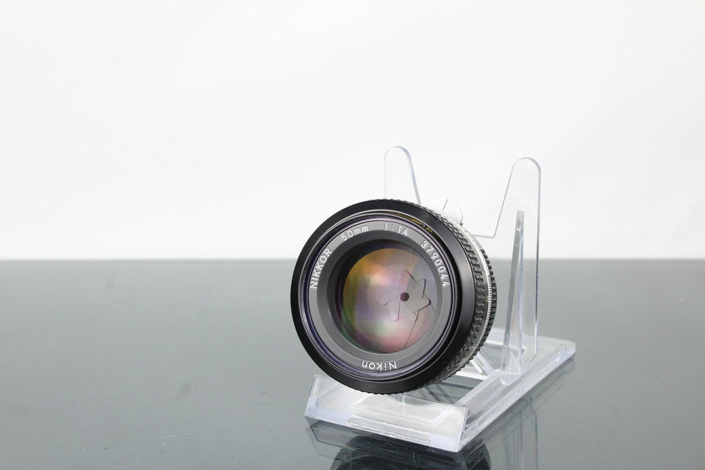 Nikon 50mm 1:1.4 F - mount - Dutch|Thrift