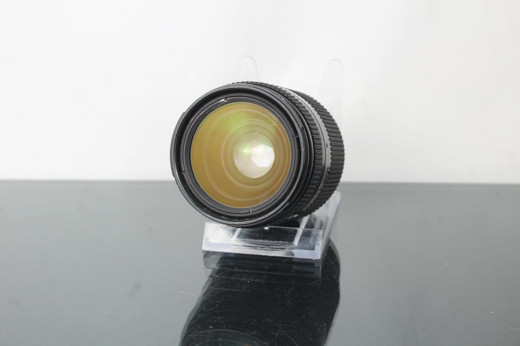 Nikon AF 35 - 70mm 1:2.8 Nikon AF Mount - Dutch|Thrift