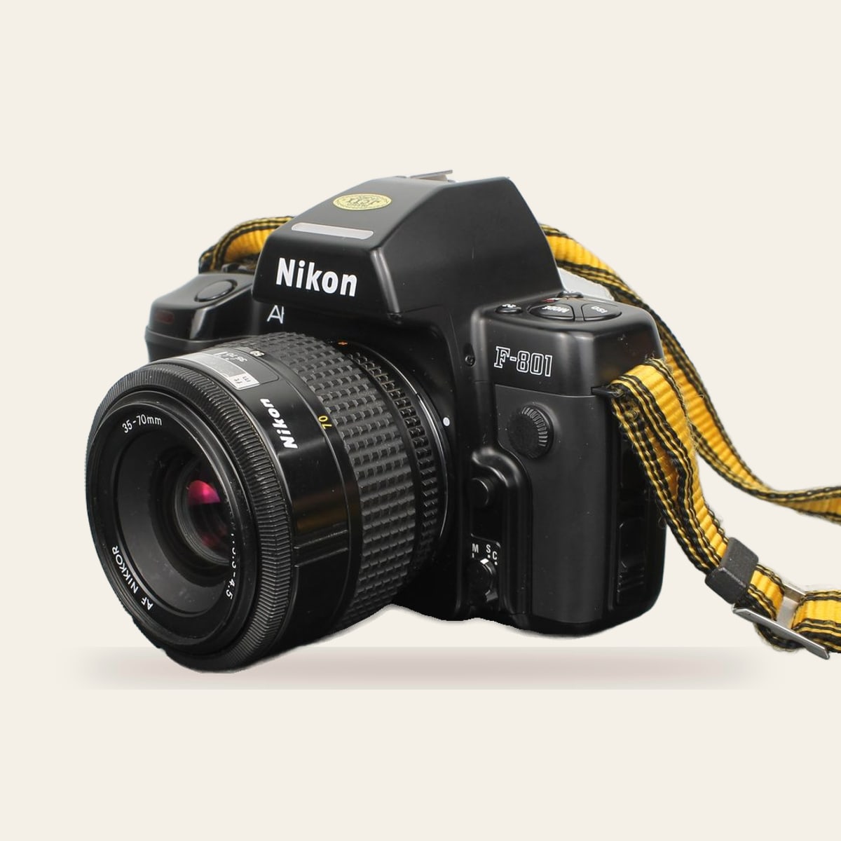 Nikon AF F-801 + AF Nikkor 35-70mm