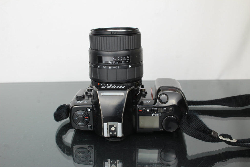 Nikon AF F - 801 + Sigma 28 - 105mm 1:4 - 5,6 lens (Nikon F mount) - Dutch|Thrift