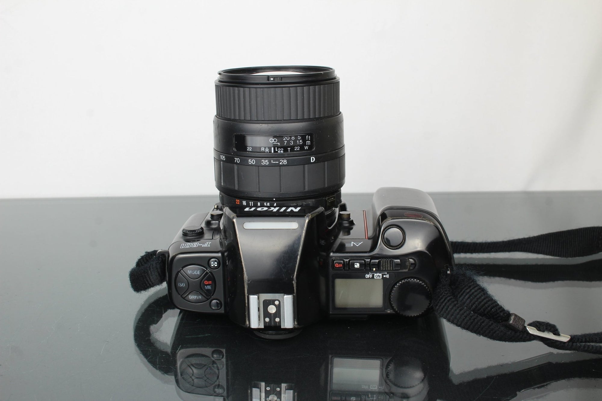 Nikon AF F - 801 + Sigma 28 - 105mm 1:4 - 5,6 lens (Nikon F mount) - Dutch|Thrift