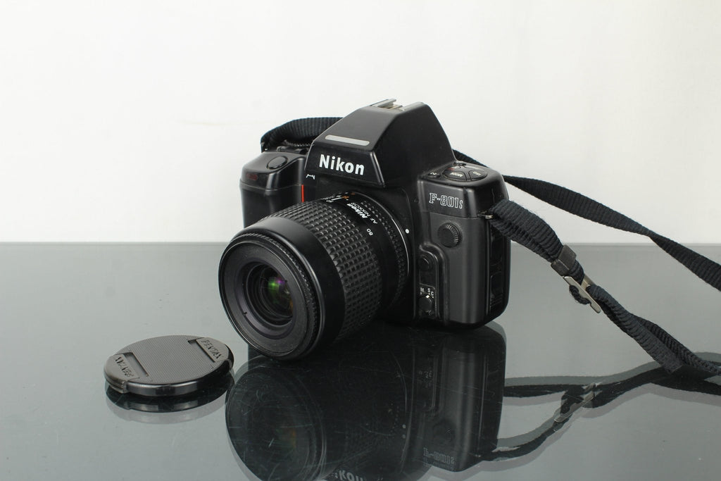 Nikon AF F - 801S + Nikon AF Nikkor 35 - 80mm 1:4 - 5.6D lens (F - mount) - Dutch|Thrift