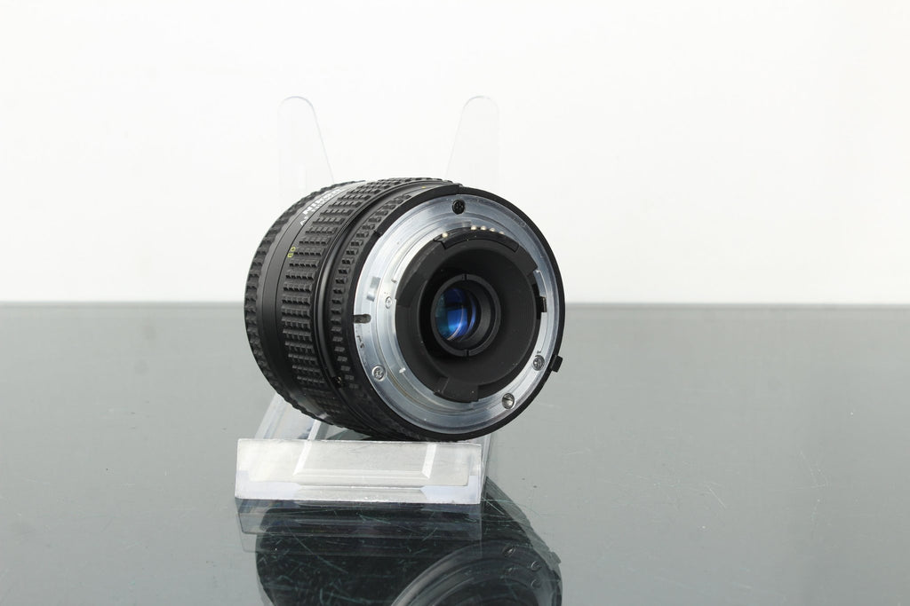 Nikon AF Nikkor 1.4 - 5.6 D 35 - 80mm Nikon AF Mount - Dutch|Thrift