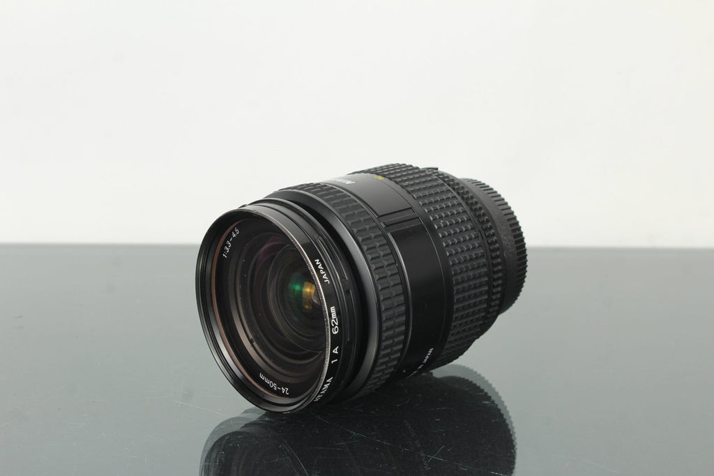 Nikon AF Nikkor 24 - 50mm 1:3.3 - 4.5 Nikon AF Mount - Dutch|Thrift