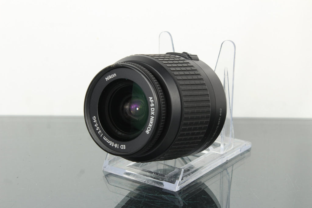 Nikon AF - S 18 - 55mm 1:3.5 - 5.6 DX lens (F - mount) - Dutch|Thrift