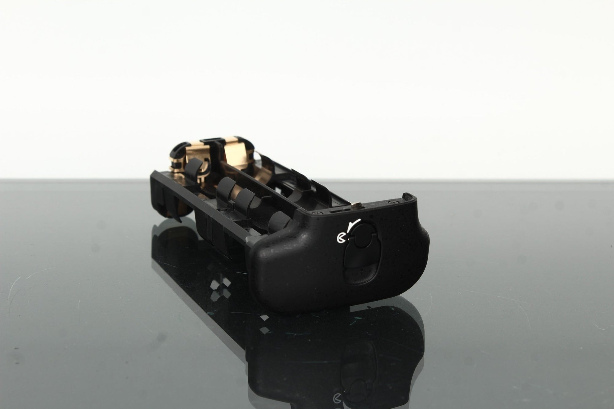 Nikon Battery Holder - Dutch|Thrift