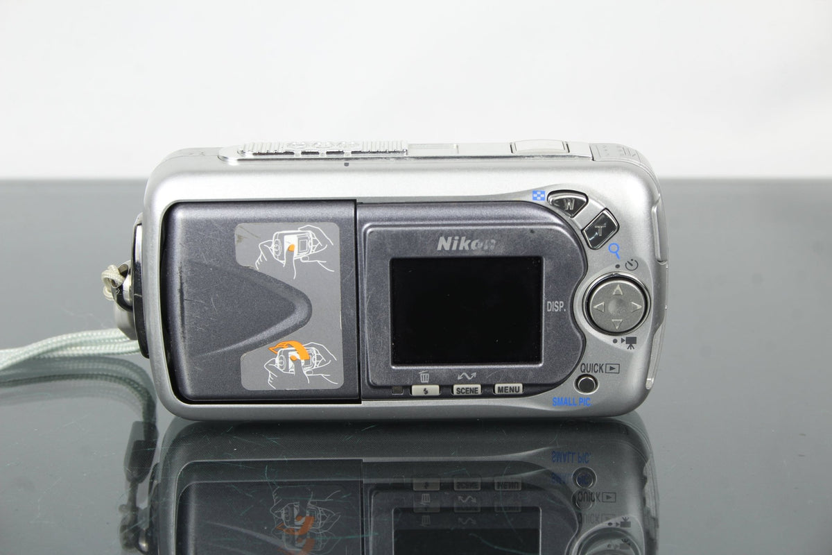 Nikon Coolpix 3500 - Dutch|Thrift
