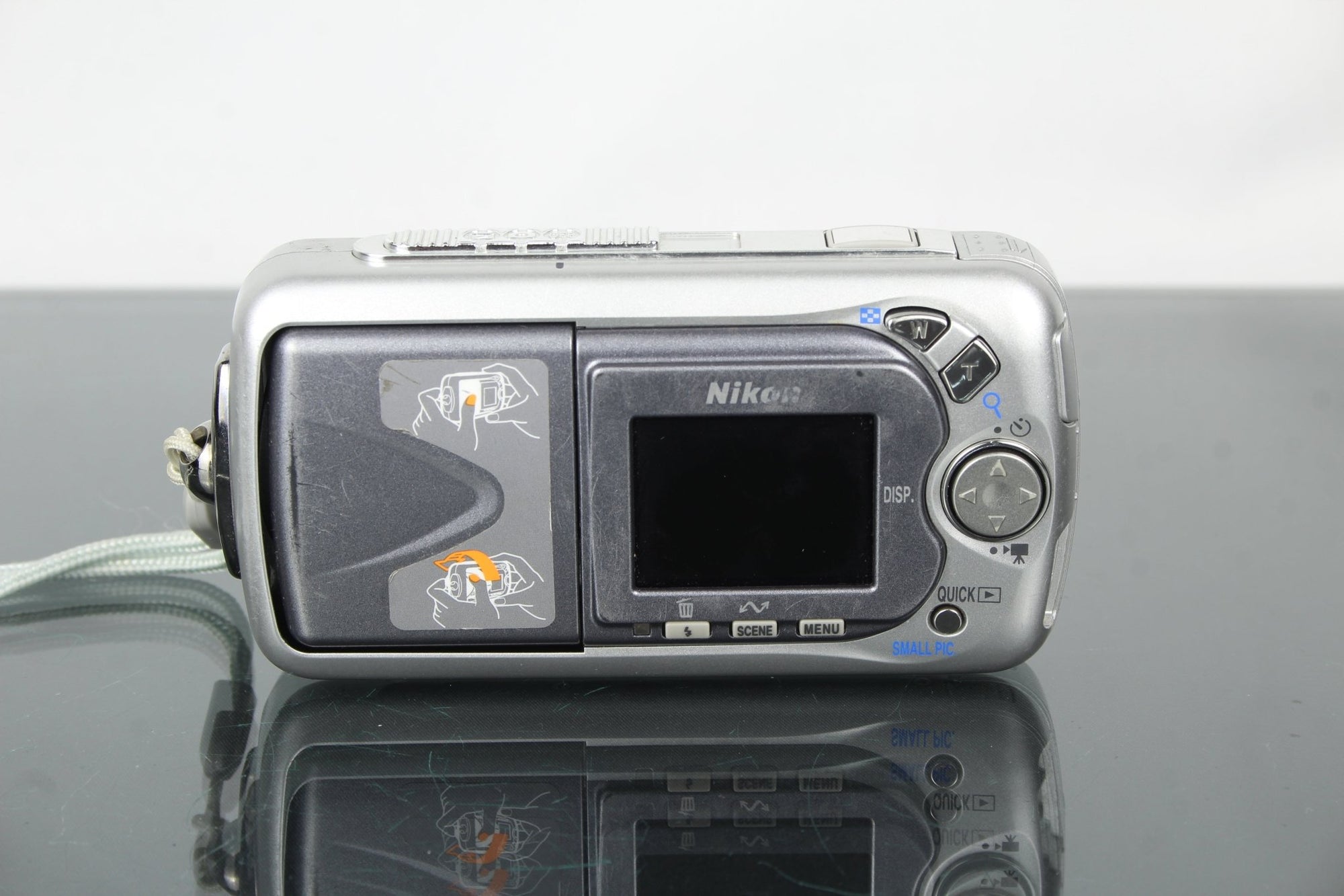 Nikon Coolpix 3500 - Dutch|Thrift