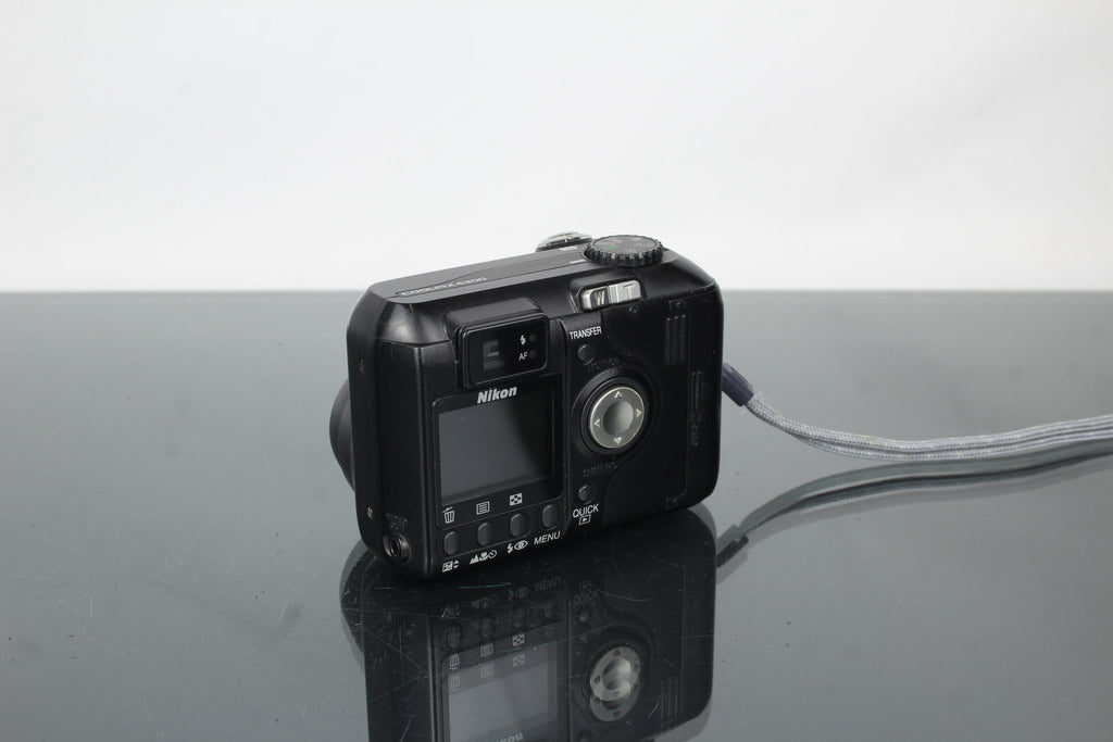 Nikon Coolpix 4300 - Dutch|Thrift
