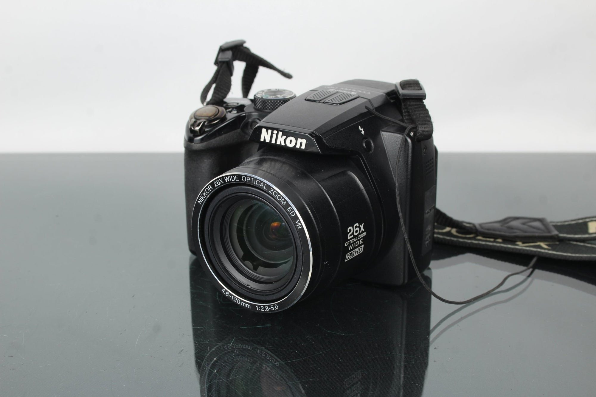 Nikon Coolpix P100 - Dutch|Thrift