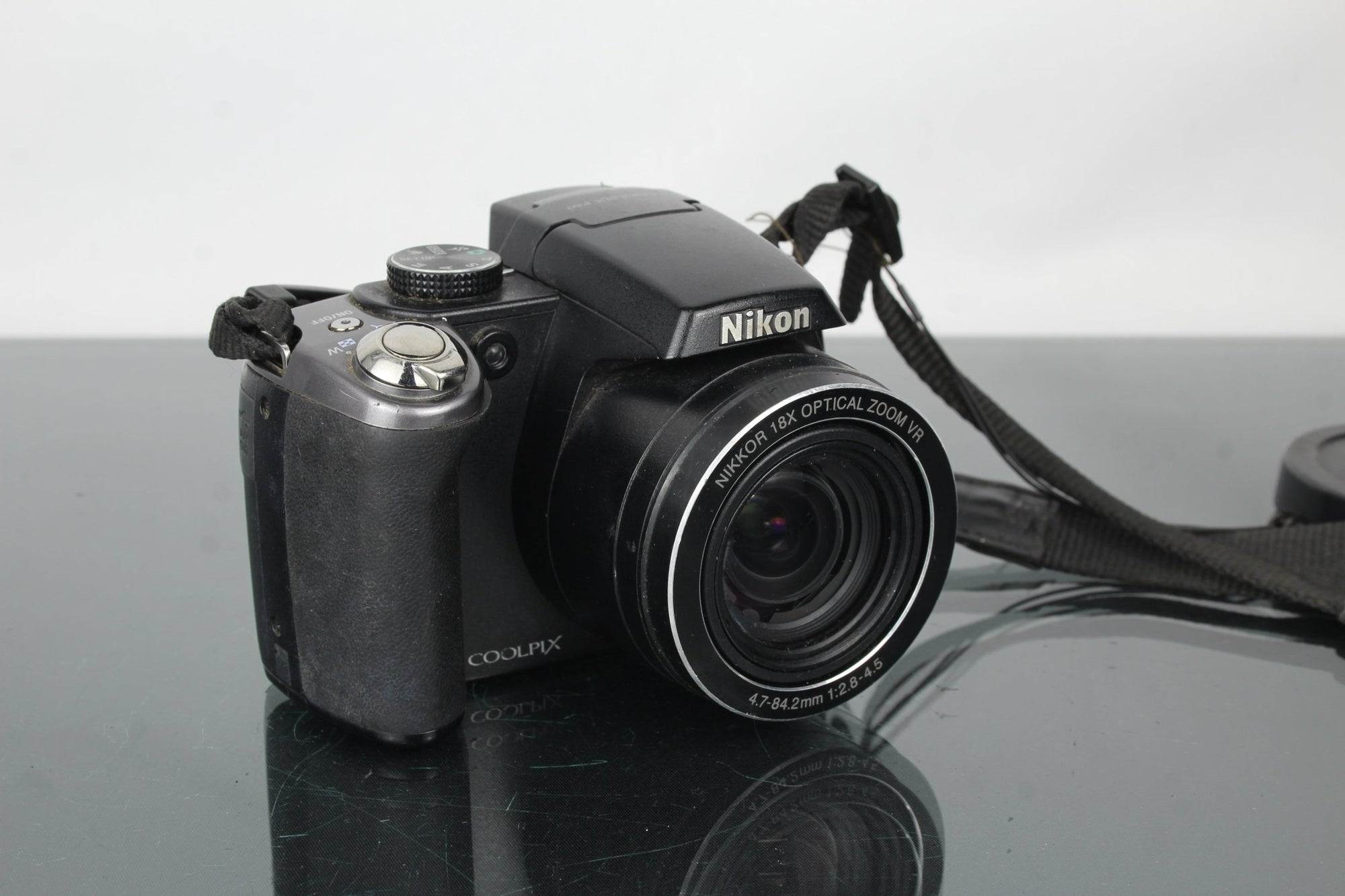 Nikon Coolpix P80 - Dutch|Thrift