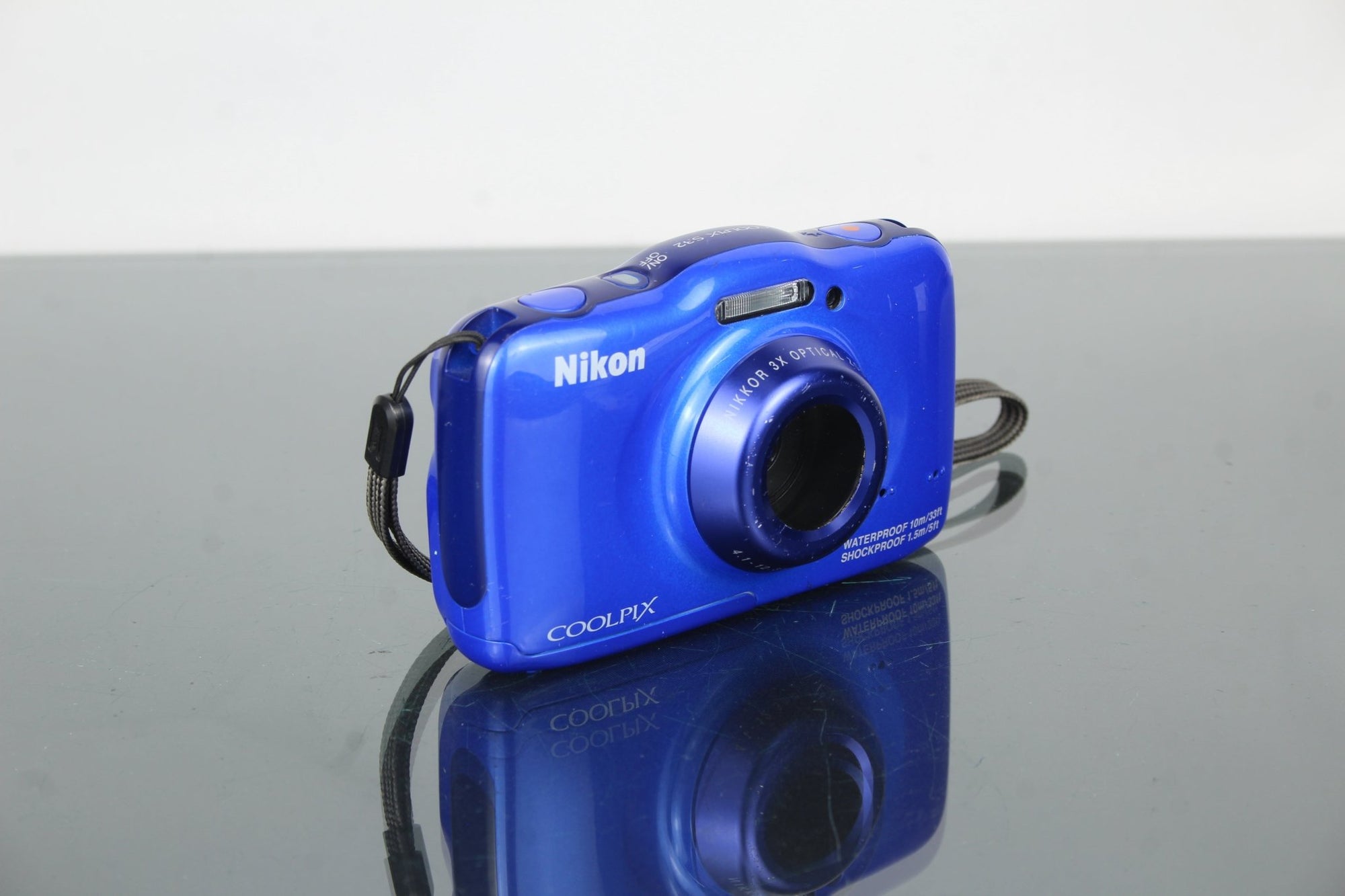 Nikon Coolpix S32 - Dutch|Thrift