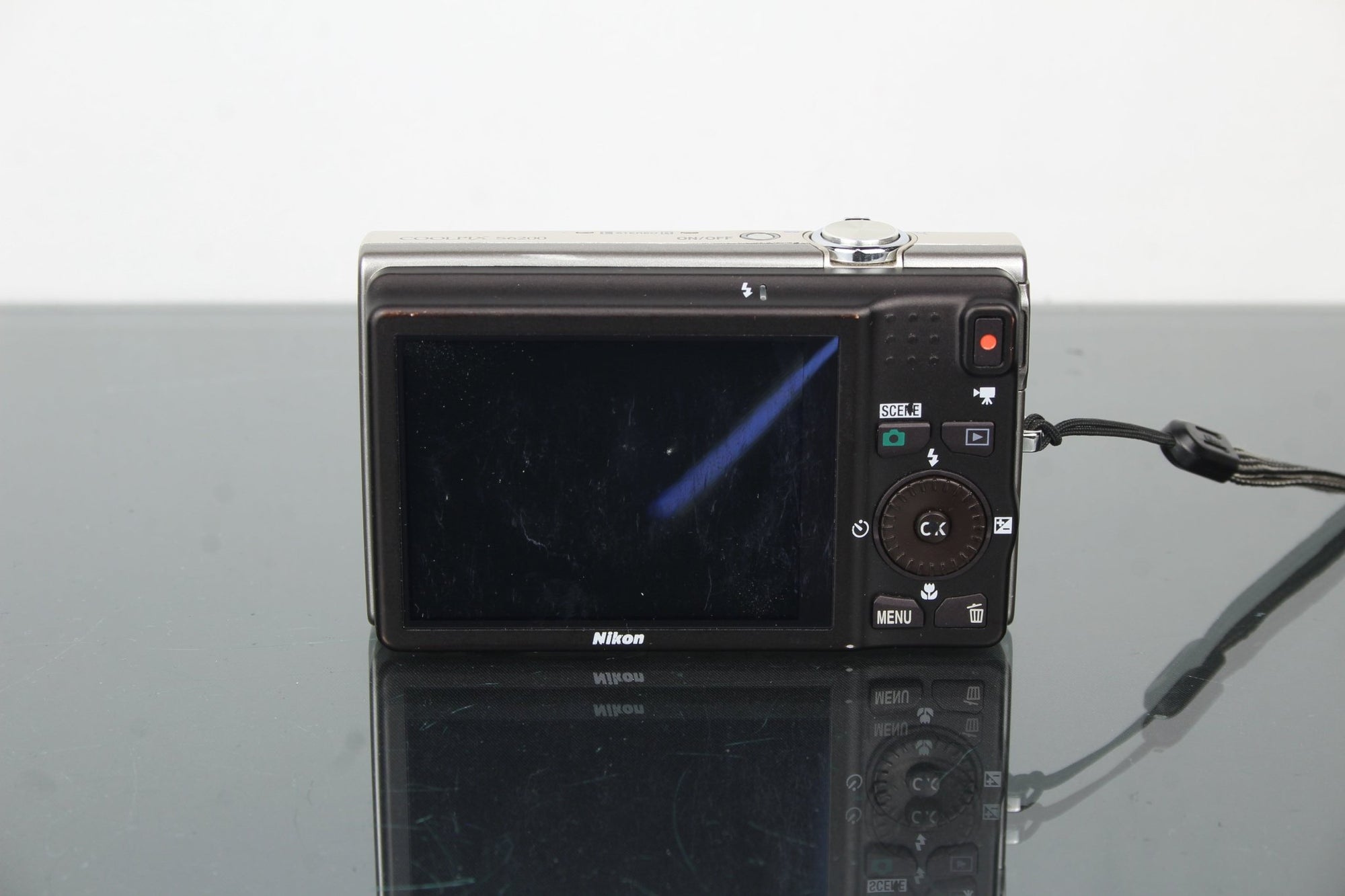 Nikon Coolpix S6200 - Dutch|Thrift