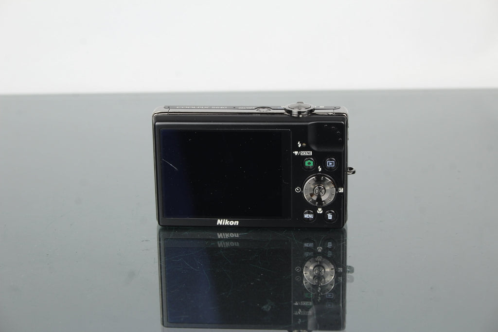 Nikon Coolpix S640 - Dutch|Thrift