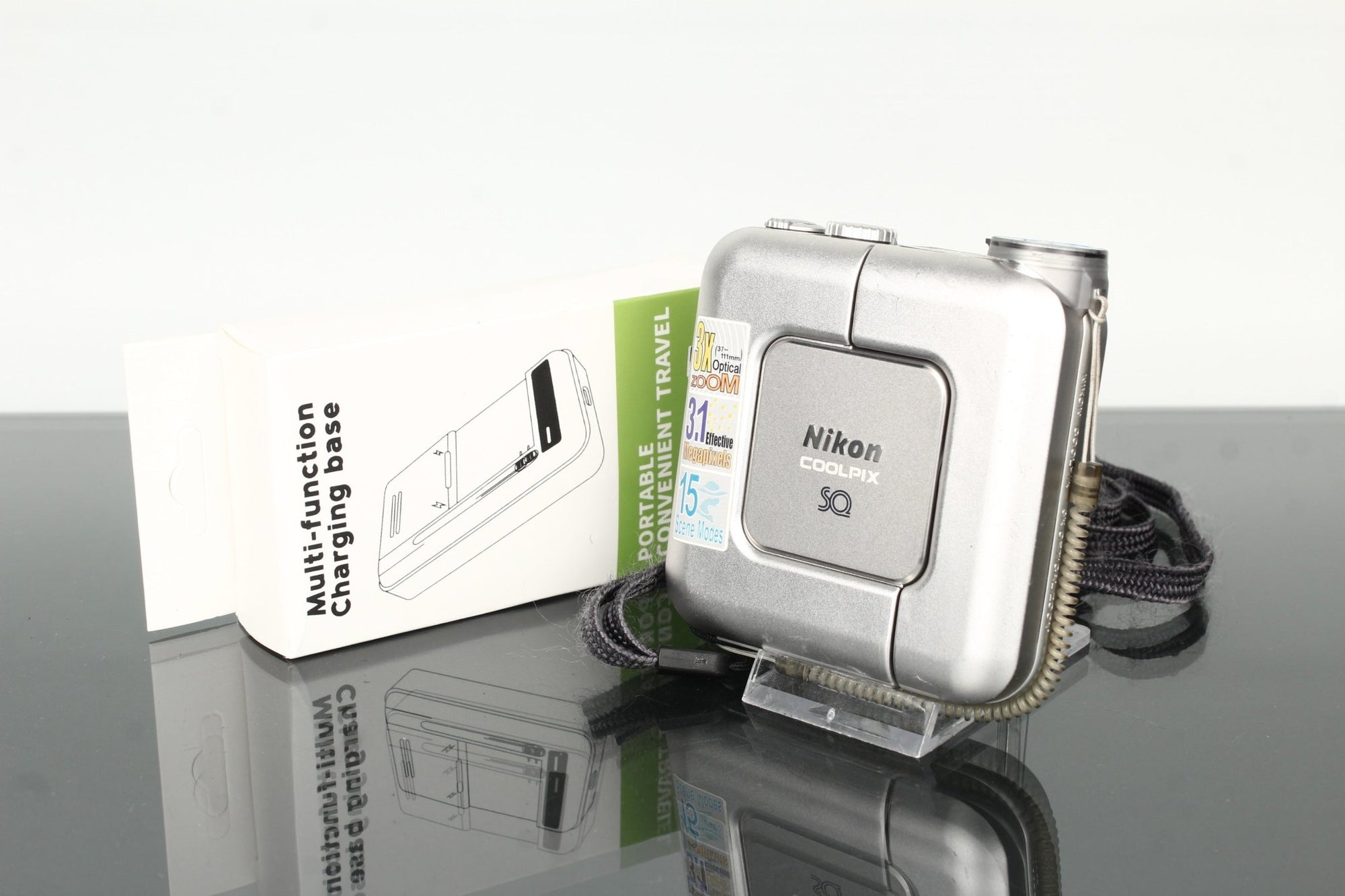 Nikon Coolpix SQ 2100/3100 - Dutch|Thrift