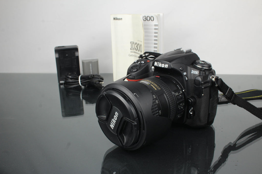 Nikon D300 + 18 - 200mm 1:3.5 - 5.6 G ED DX VR lens - Dutch|Thrift