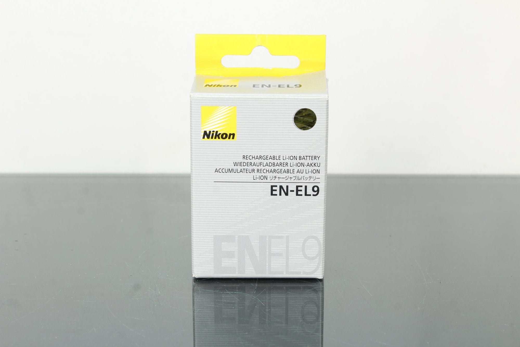 Nikon D40 X + AF - S DX Zoom - Nikkor 18 - 55mm F/3.5 - 5.6G ED II - Dutch|Thrift