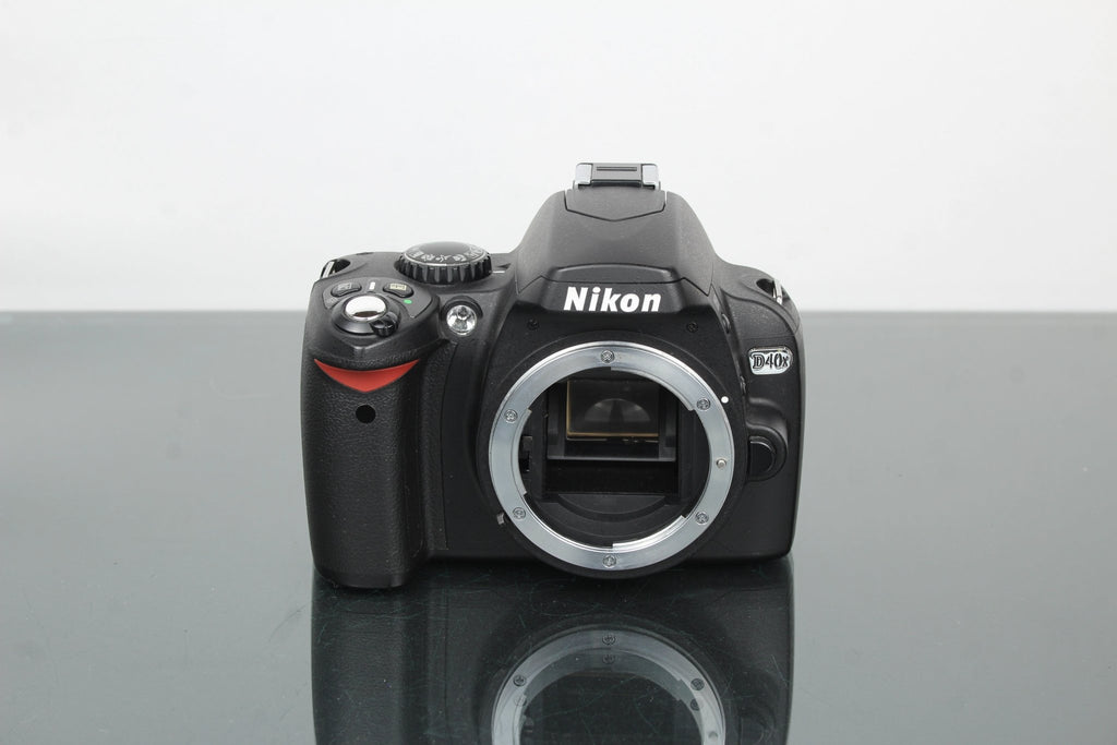 Nikon D40x - Dutch|Thrift