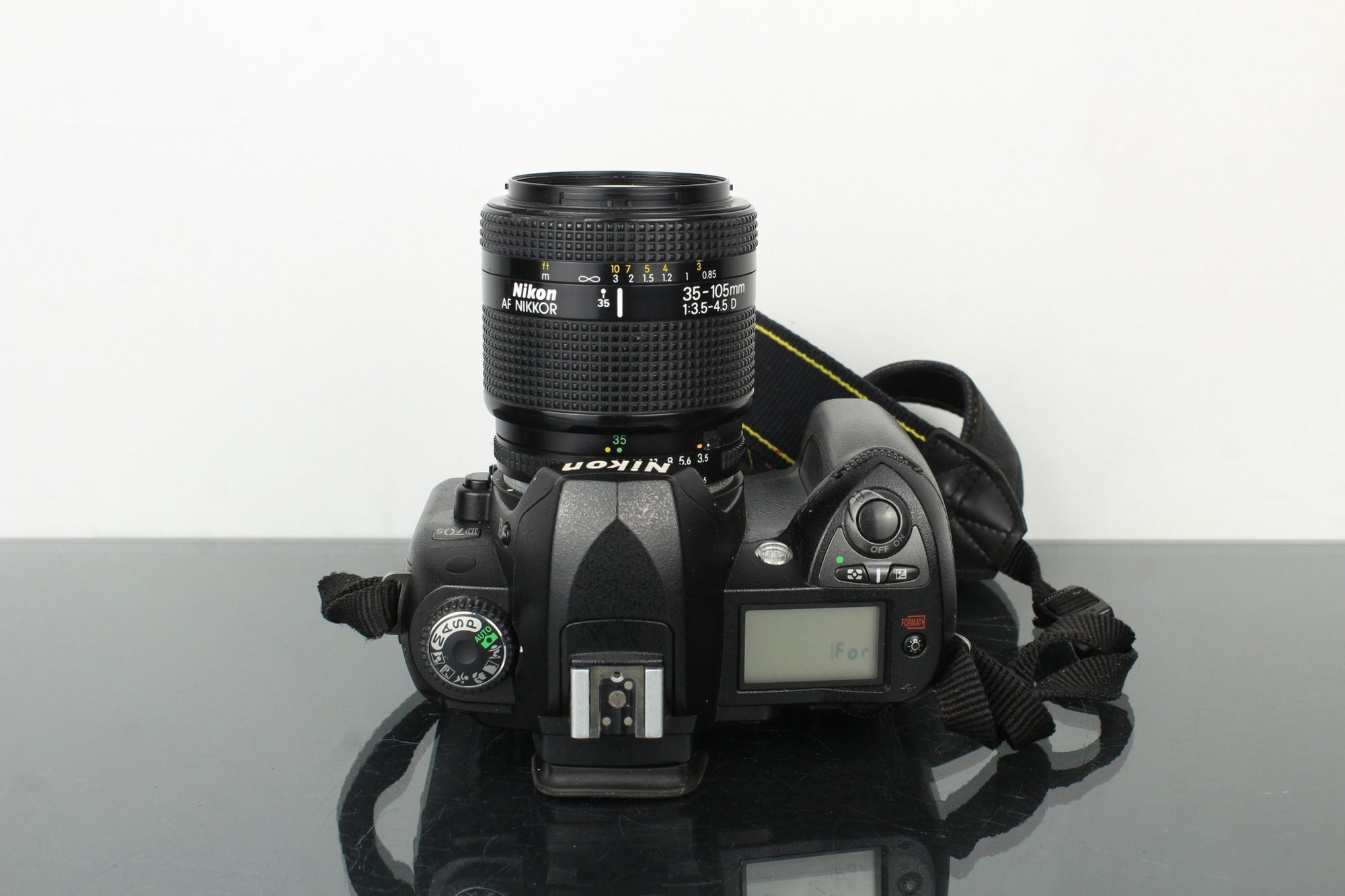 Nikon D70s - Dutch|Thrift