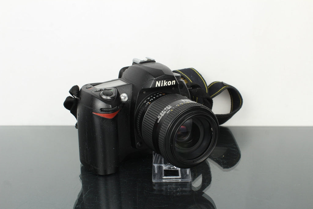 Nikon D70s - Dutch|Thrift