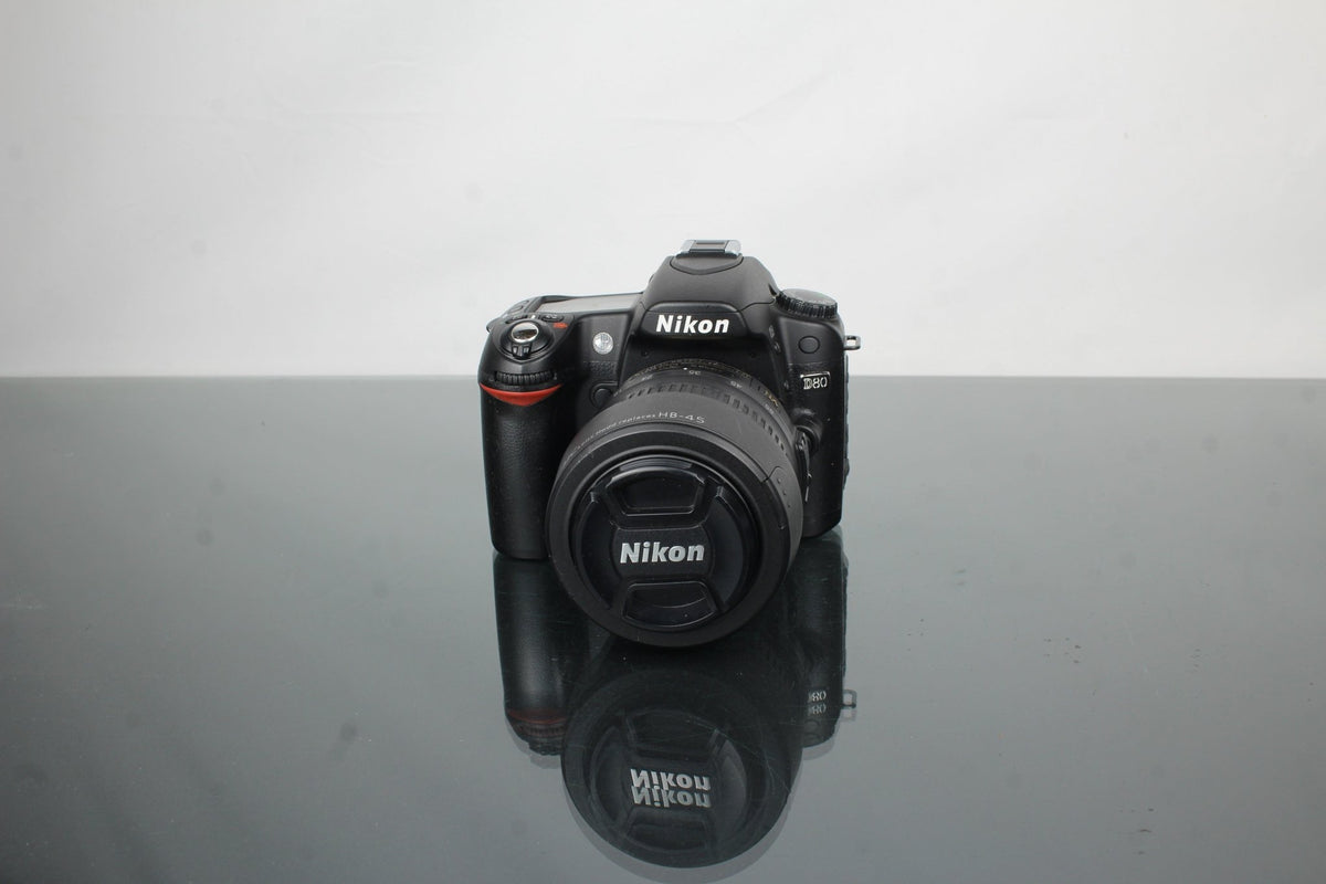 Nikon D80 + 18 - 55mm 1:3.5 - 5.6G VR lens - Dutch|Thrift