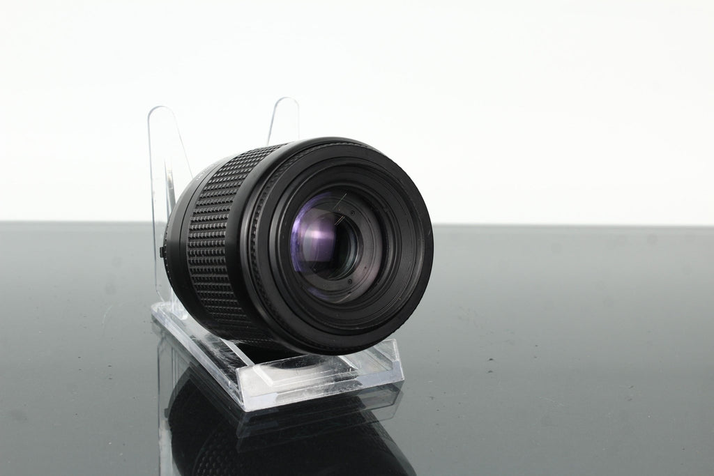 Nikon D80 + Nikon AF Nikkor 80 - 200mm f/4.5 - 5.6 - Dutch|Thrift