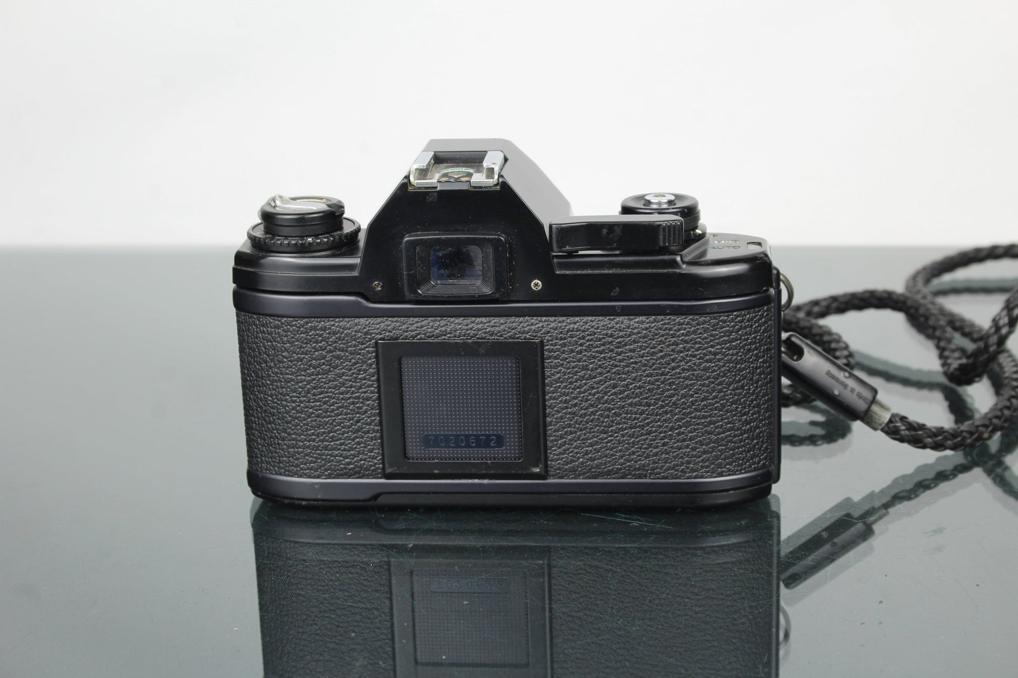 Nikon EM + 50mm 1.8 Nikon lens - Dutch|Thrift