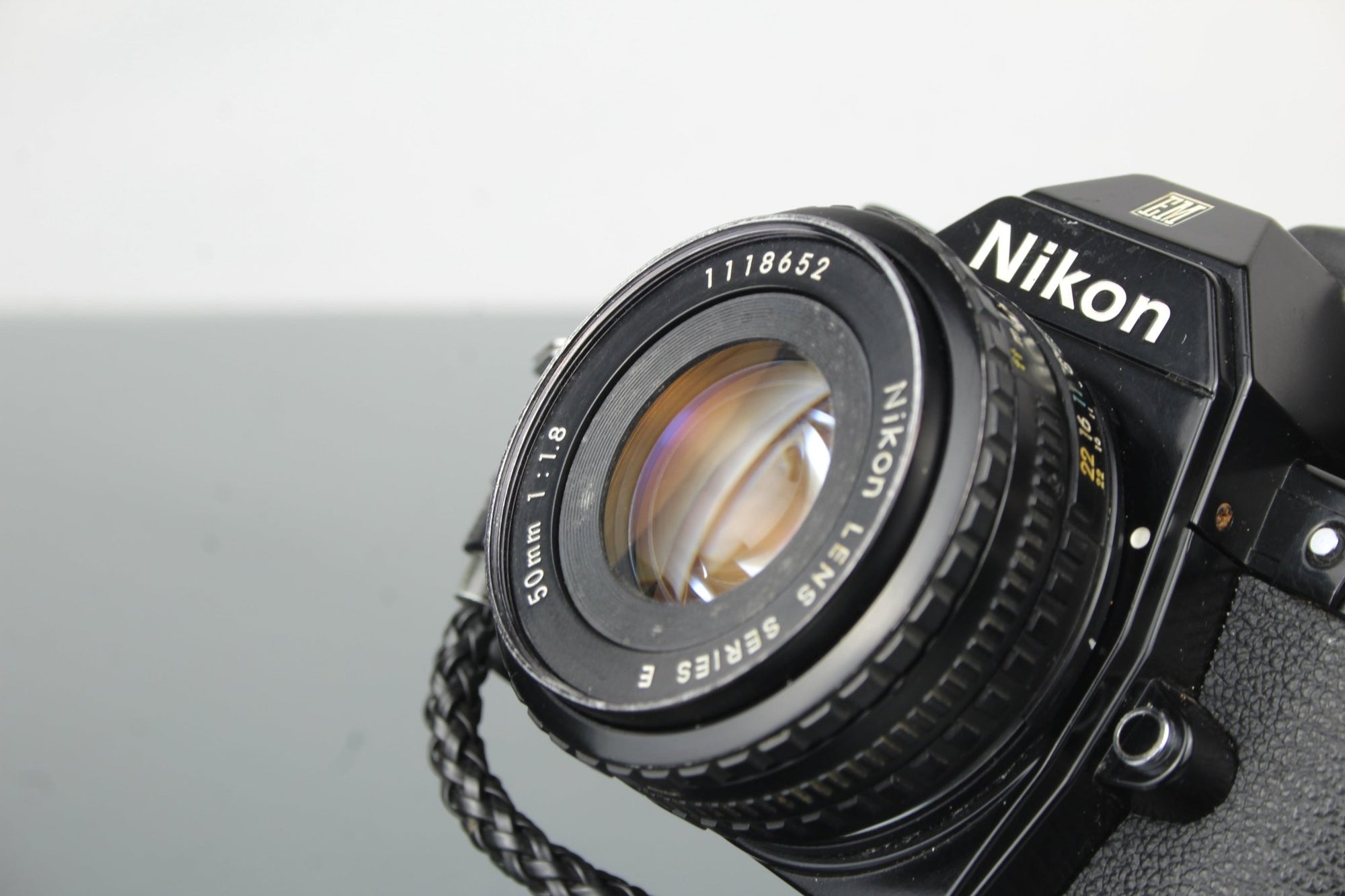 Nikon EM + 50mm 1.8 Nikon lens - Dutch|Thrift