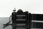 Nikon EM + Nikon E 28mm 1:2.8 - Dutch|Thrift