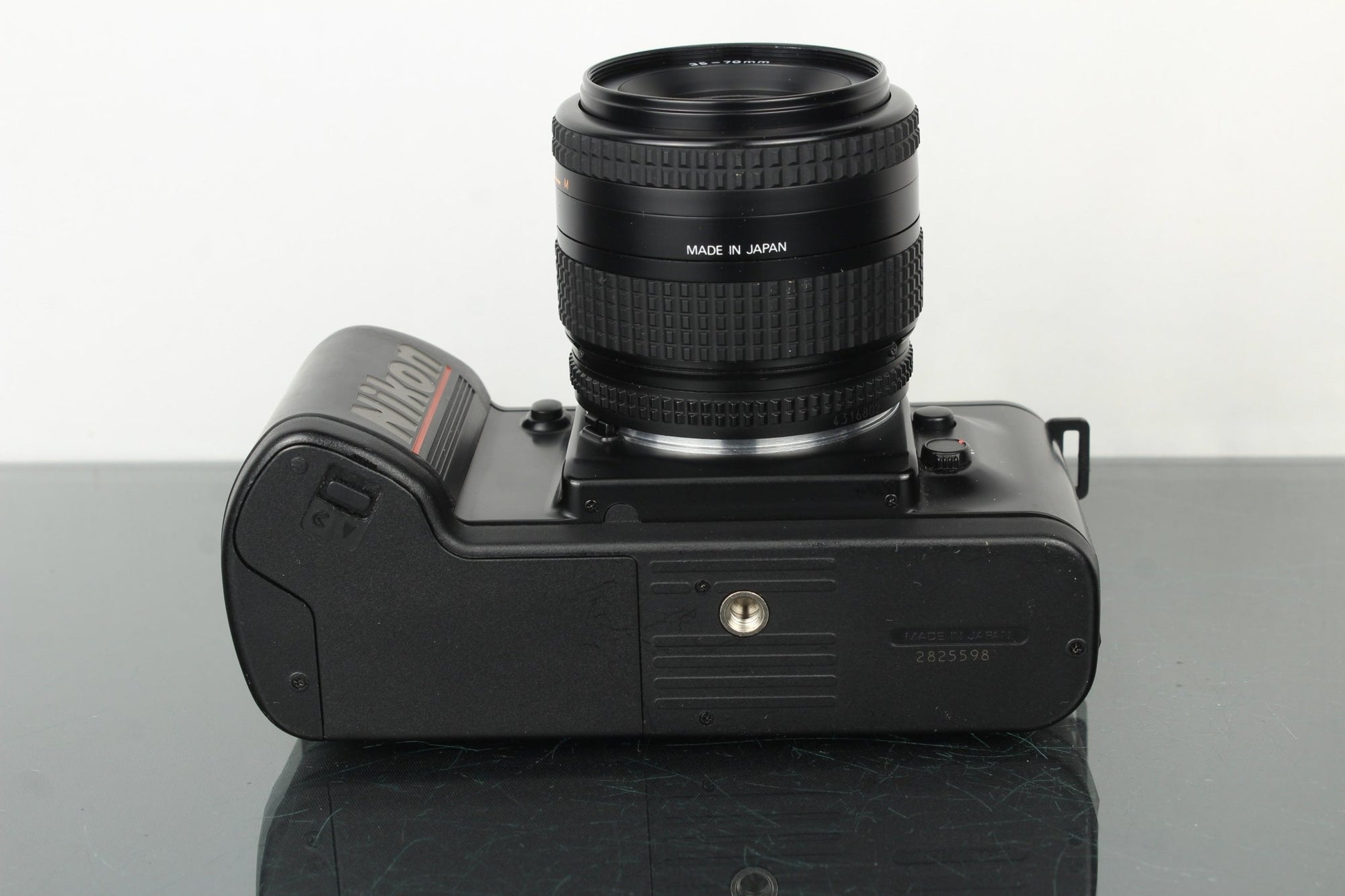 Nikon F - 401s - Dutch|Thrift