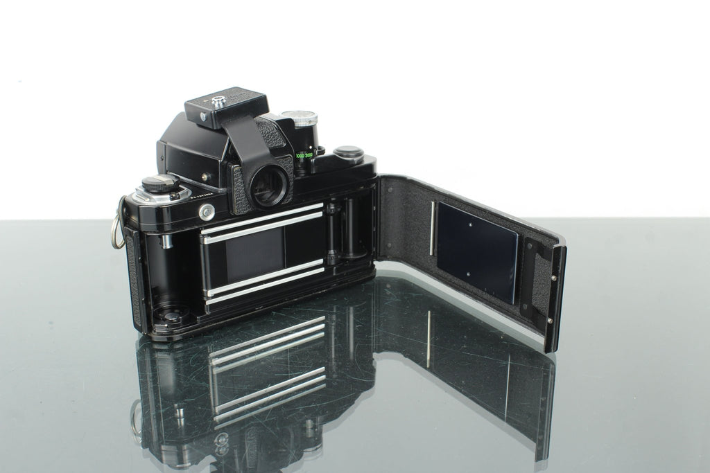 Nikon F2 + 28mm 3.5 Nikkor lens (F - mount) - Dutch|Thrift